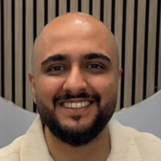 Haroon M., Klient
